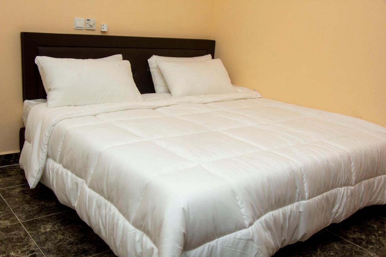 High Level Apartment Haatso Екстер'єр фото